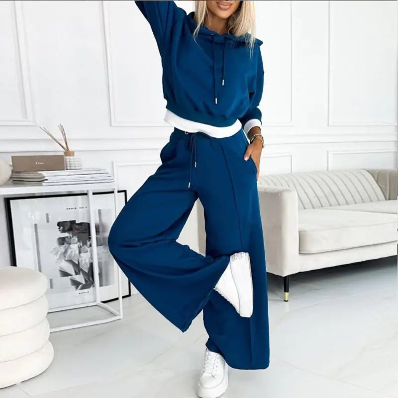 VibeWear™ Cozy Two-Piece Hoodie Set – Women’s