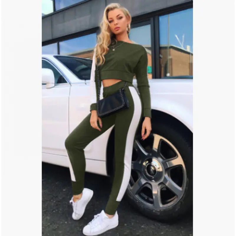 VibeWear™ Off-Shoulder Tracksuit Set – Women’s